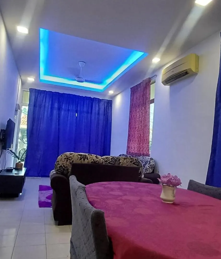 Cozy Ipil Homestay Nibung Tebal 0*,  Malasia